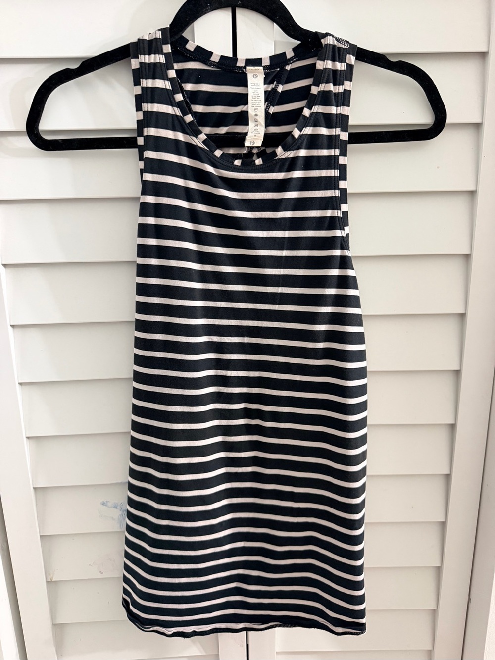 Lululemon top
